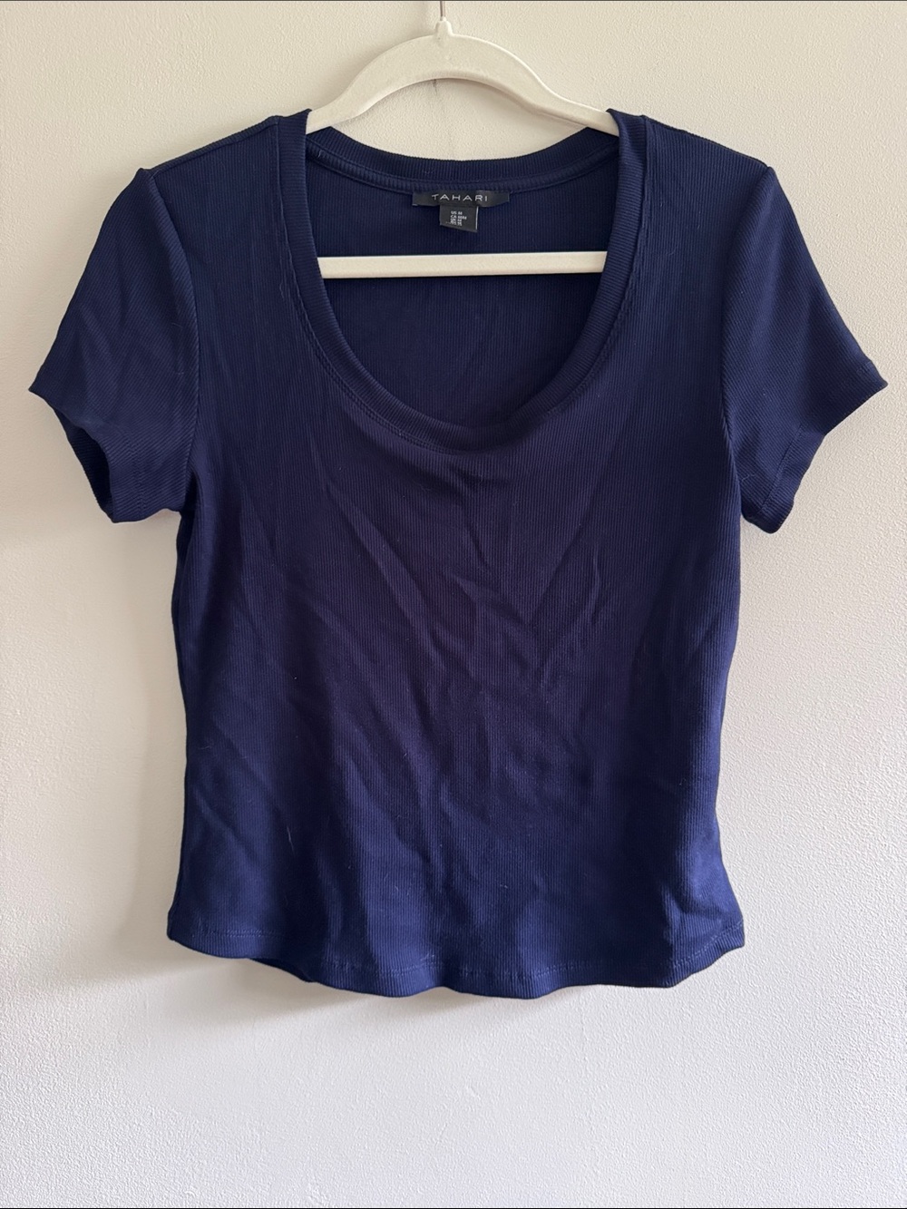 Tahari Navy Scoop Neck Short Sleeve Top